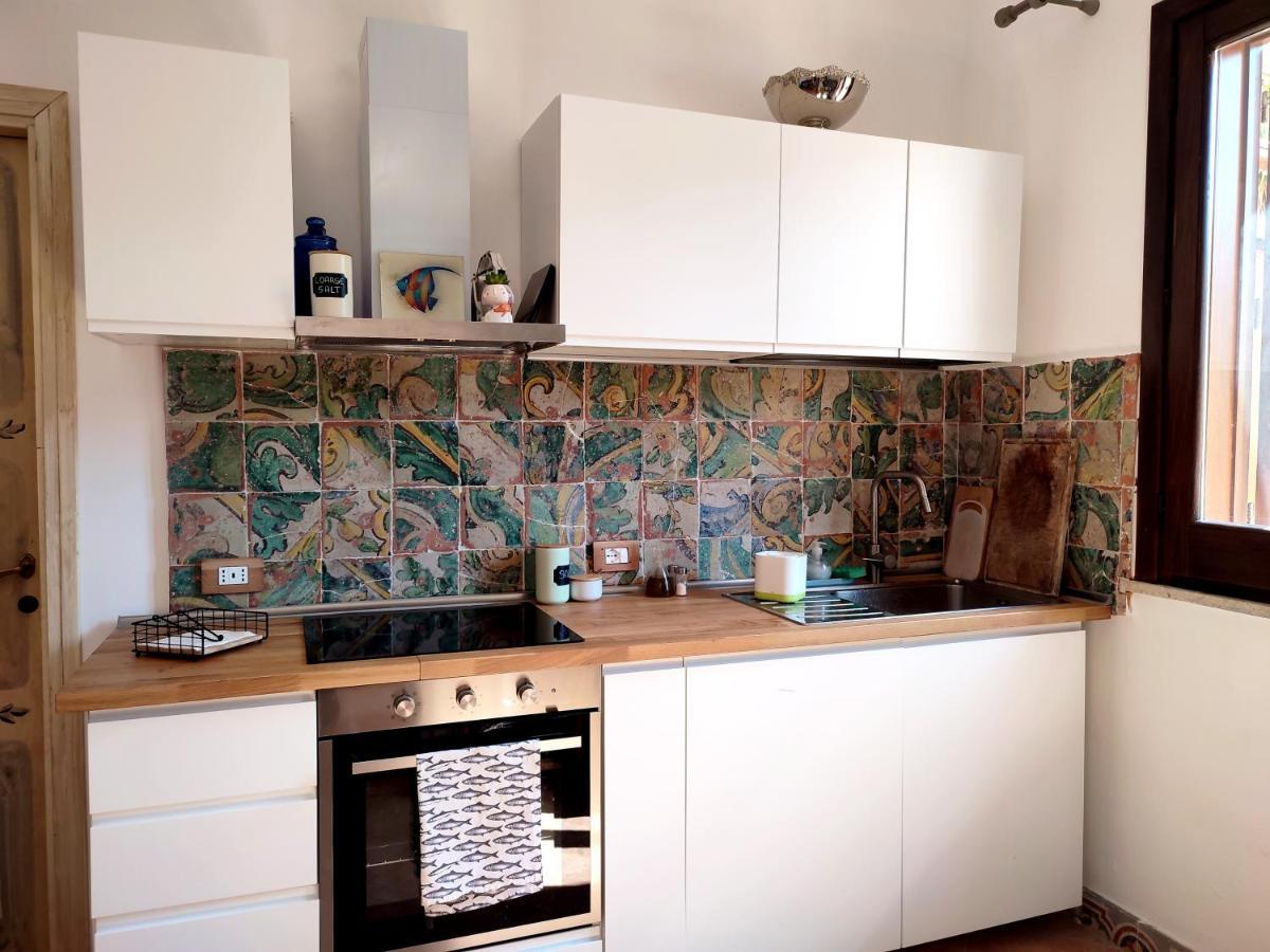 La Casa Dei Pesci Dipinti Villa Castelluzzo Dış mekan fotoğraf